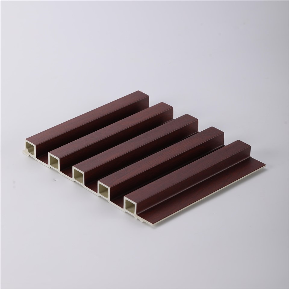 Унутрашња жлебова ВПЦ зидна плоча